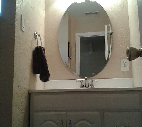 Bathroom vanity