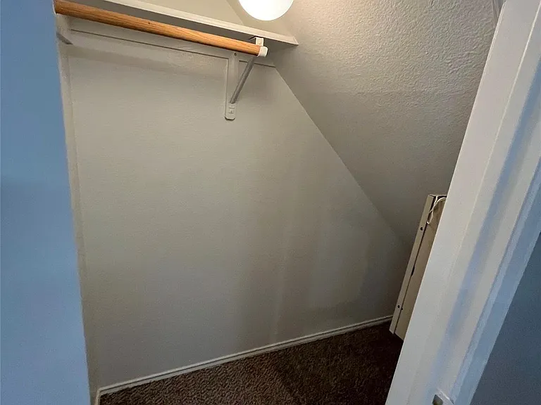 9625 Sugar Hill Dr — Photo 5