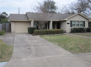 5218 Libbey Ln, Houston, TX 77092