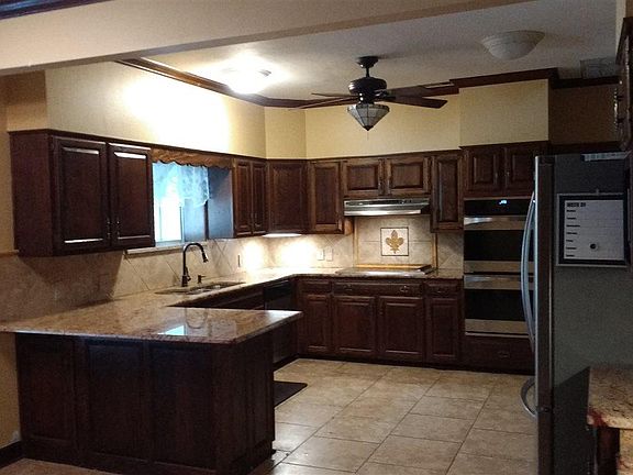 4th image of 4404 Lake Sherwood Ave E