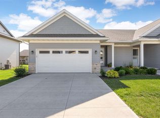 780 Brook Ridge Ave, North Liberty, IA 52317
