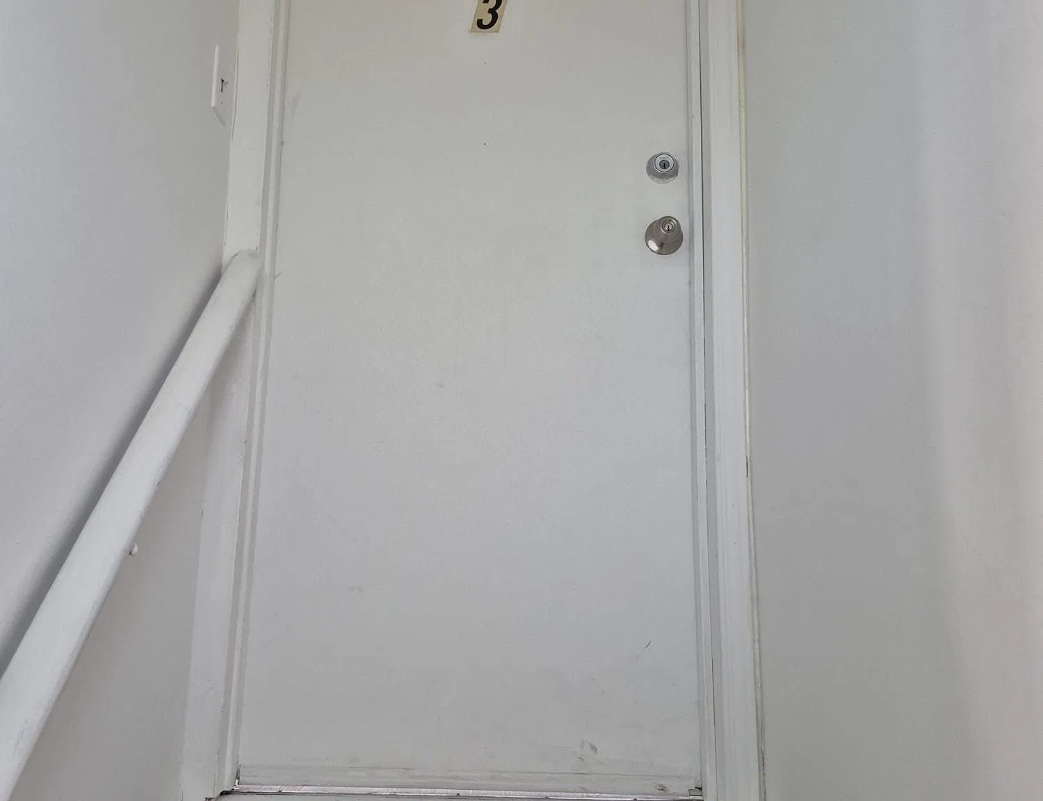 3 bed, $1,600 — Photo 1