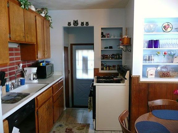 4th image of 30823 Hiveley St