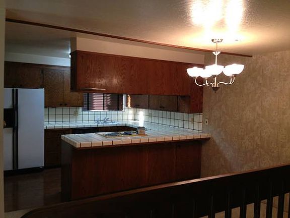 3rd image of 10997 Ascot Dr