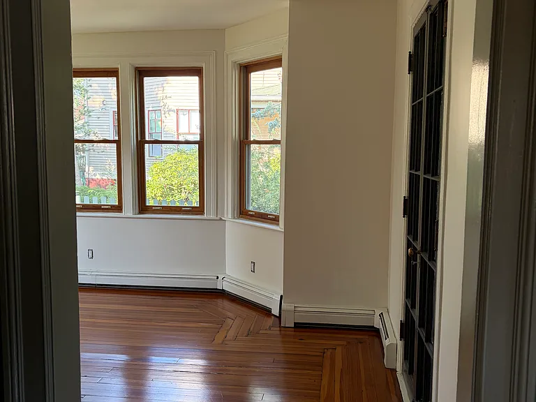 138 Arnold Ave — Photo 16