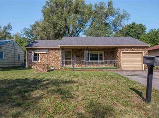 227 Stearns Ave, Haysville, KS 67060