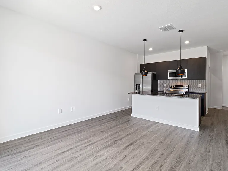 3250 Energy Dr — Photo 2