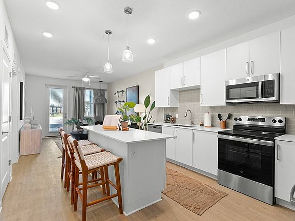 2nd image of 5476 Angel Way #9-210