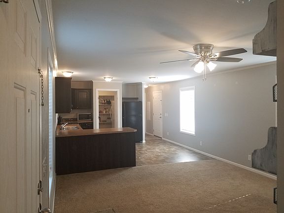 3rd image of 38 Bridlewood Dr
