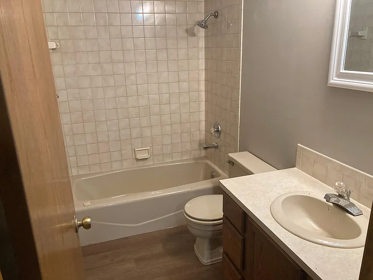 1511 N Lark Ln — Photo 15