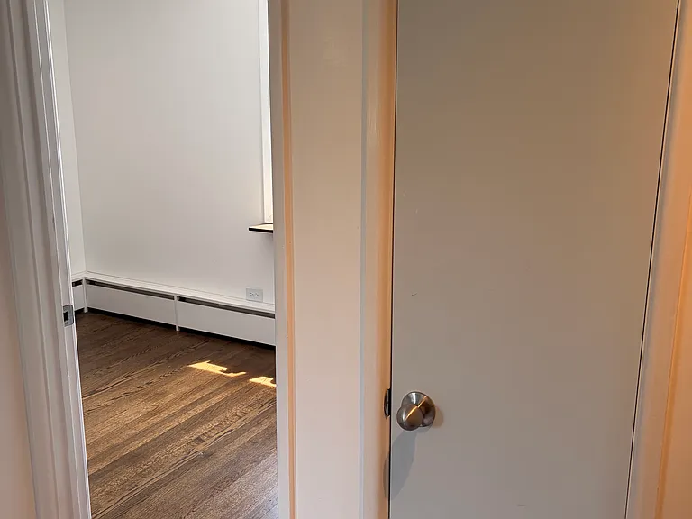 777 Hinman Ave #33 — Photo 19