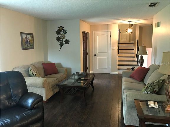 4th image of 1568 Skyline Dr