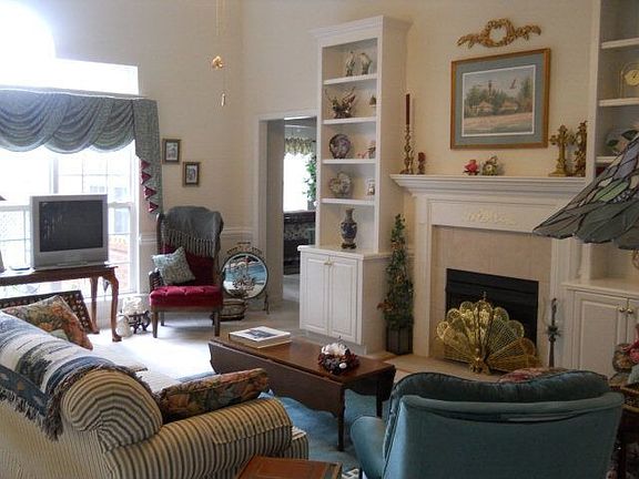 5th image of 4974 Sussex Dr