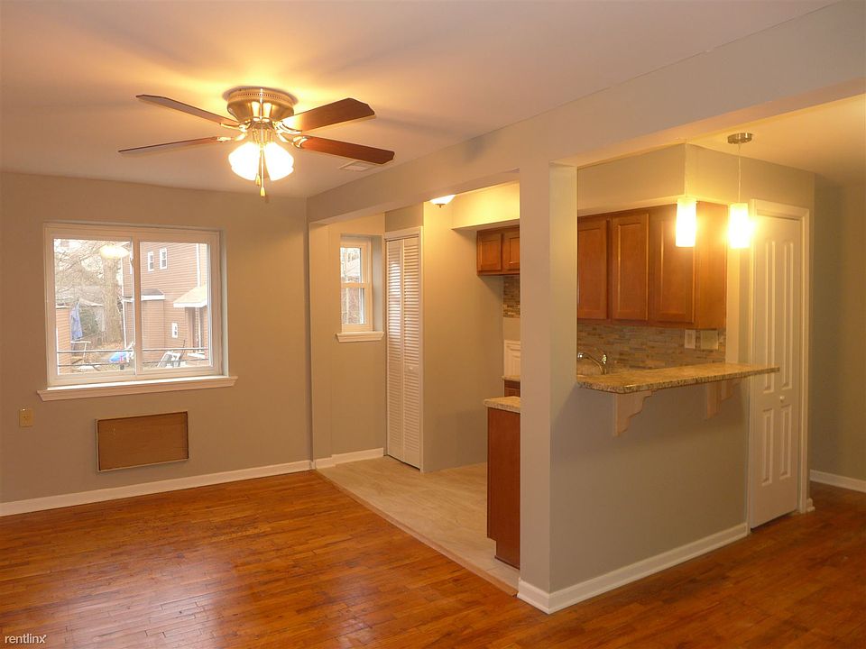 Sumner living room