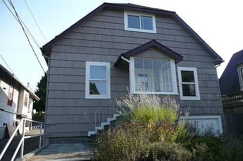 4306 Thackeray Pl NE #MAIN FLOOR Photo 1