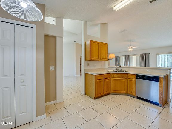 3rd image of 1785 Johnson Ct