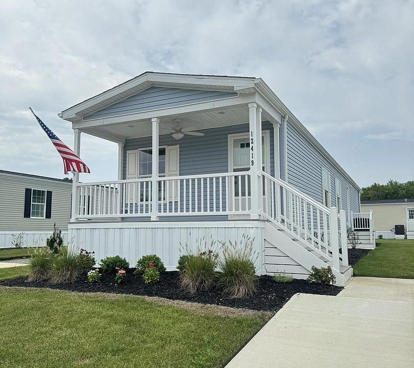 1st image of 12419 Beach Life Ln