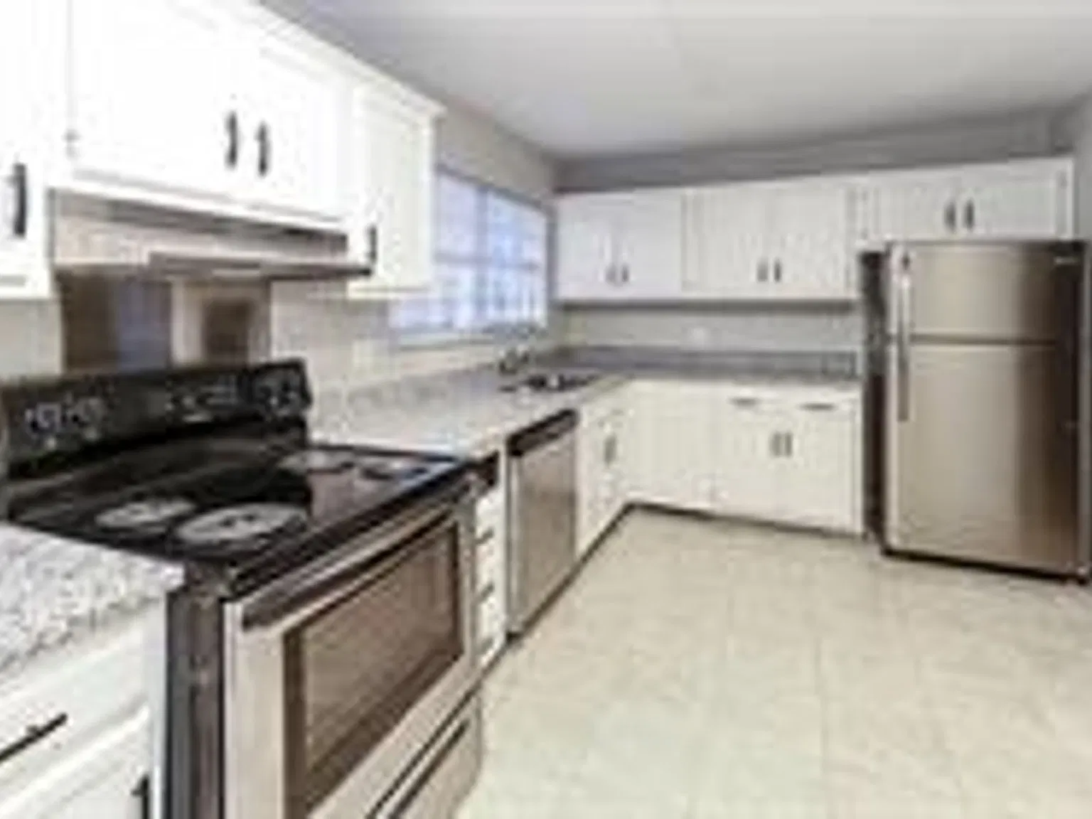 124 Butternut Court — Photo 2