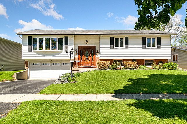 1st image of 7554 Churchill Dr