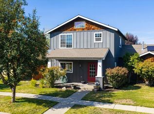 20652 White Dove Ln, Bend, OR 97702