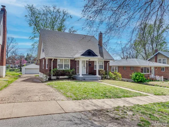8308 Madison Ave, Saint Louis, MO 63114