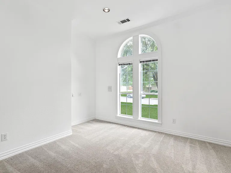 914 Edgemeer Ln — Photo 27