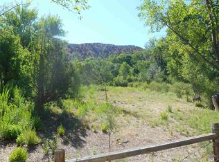 338 Juan Medina Rd, Chimayo, NM 87522