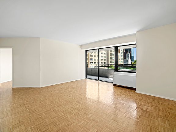 3rd image of 240 E 47th St APT 5D
