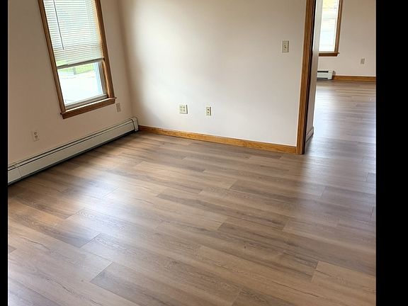5th image of 68 Wales St Floor 2