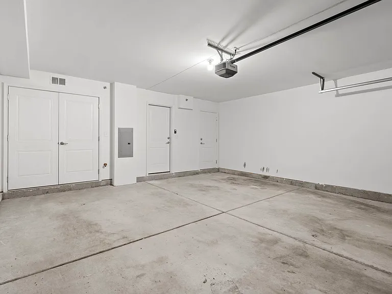 103 Crystal Lake Ave #D — Photo 30
