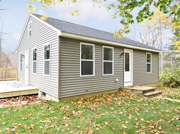 60 Queen St, North Kingstown, RI 02852