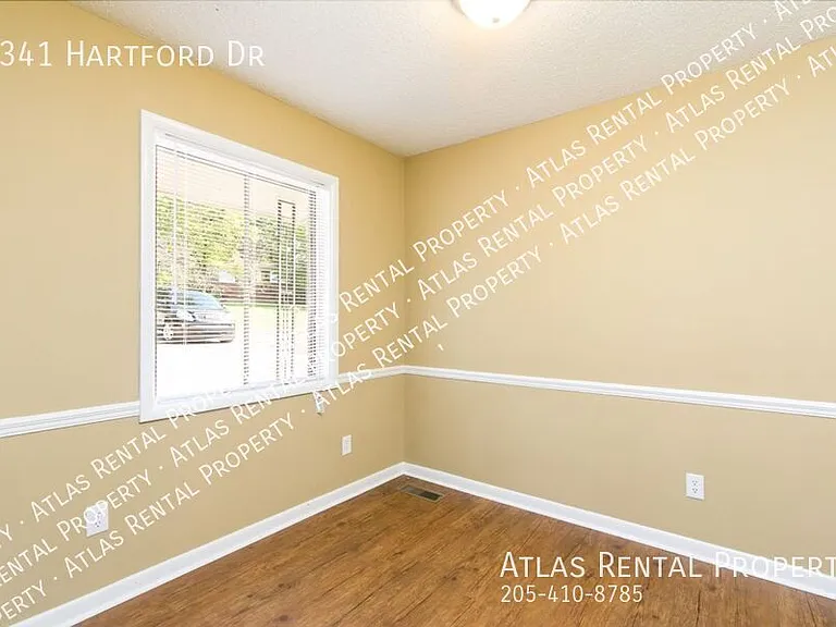 1341 Hartford Dr — Photo 7