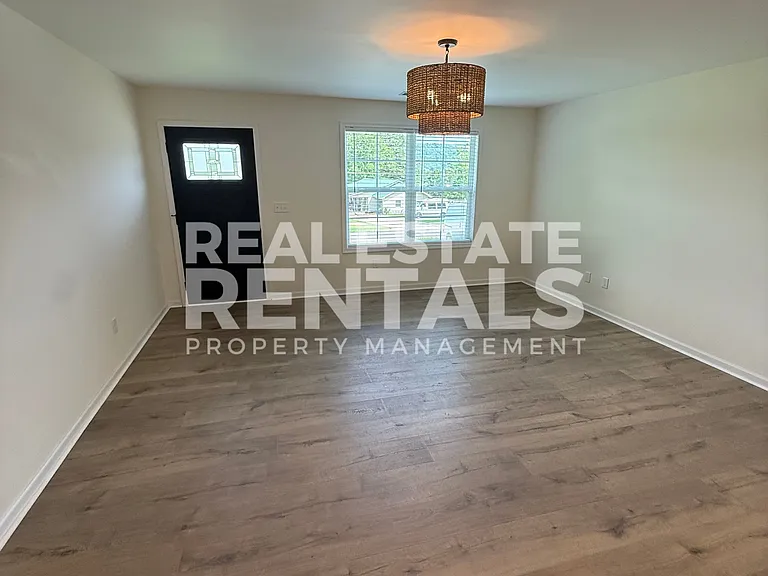 5272 Slasham Rd — Photo 3
