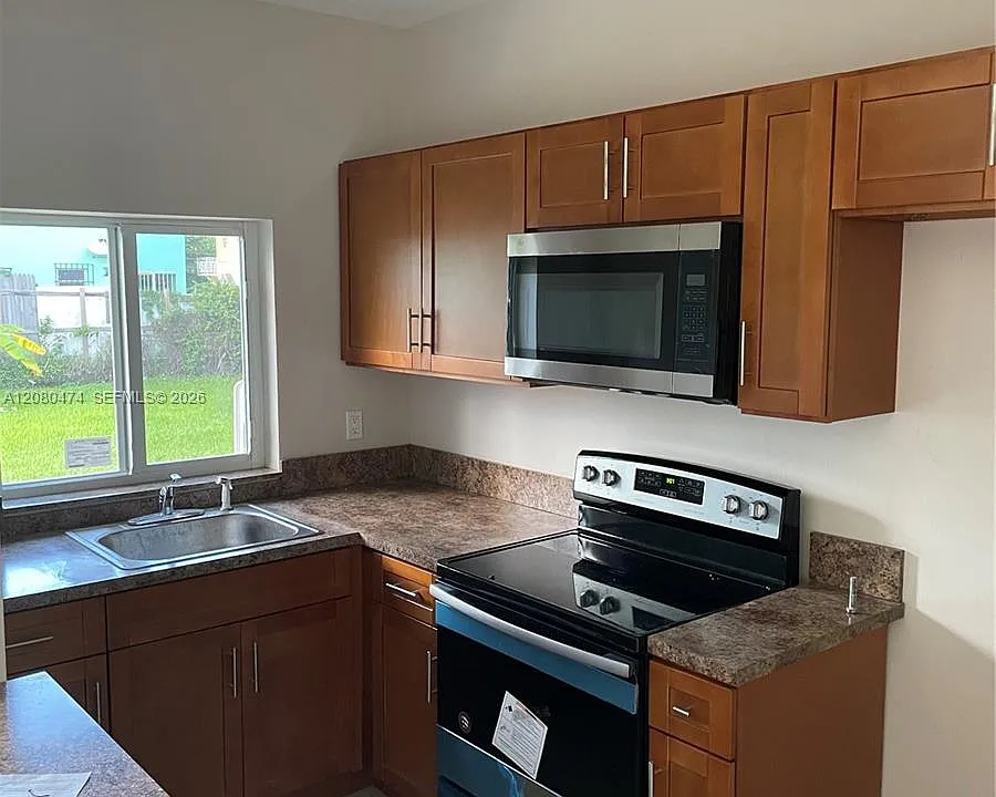 8321 NE Miami Ct #4