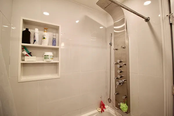 Rented by Hagstrom Management Inc | media 30