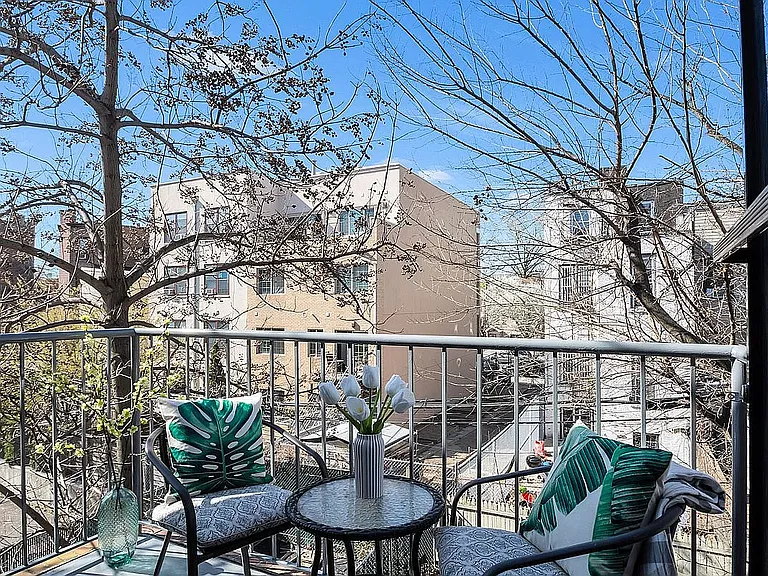 119 Pulaski St #2 — Photo 5
