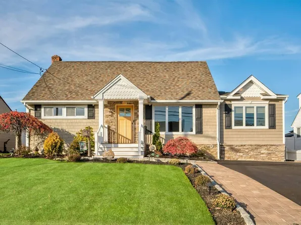 117 Michel Avenue, Farmingdale, NY 11735