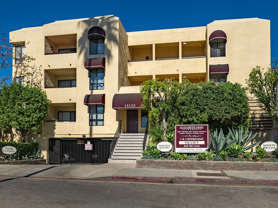 Elizabeth Arms Apartments