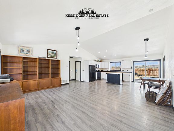 4th image of 1133 Barrows Rd