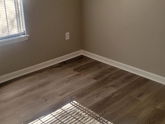 4th image of 2505 Durham Ave