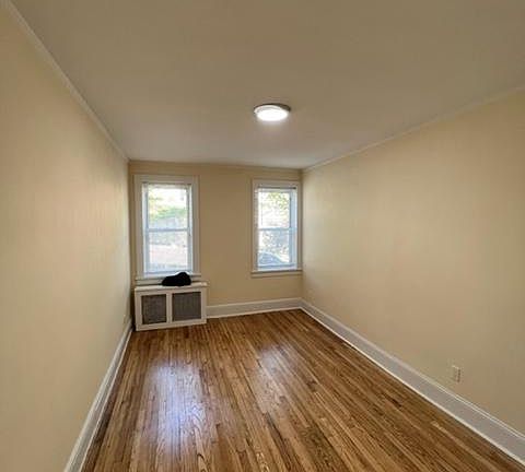 5th image of 98 Harding Ave #L2