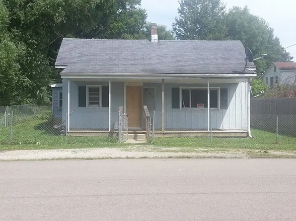 9284 S Geneva Main St, Flat Rock, IN 47234