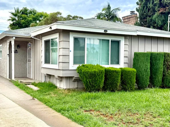 215 S Meridith Ave, Pasadena, CA 91106
