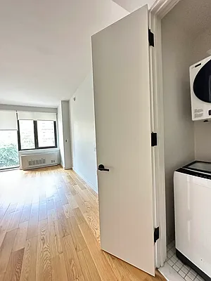 Rented by Artur Gutman, LREB | media 5