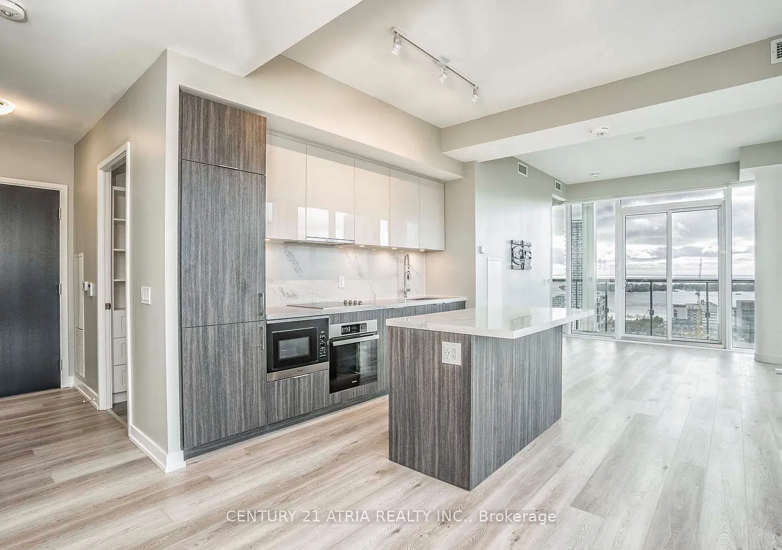 3 bed, $6,000 — Photo 3