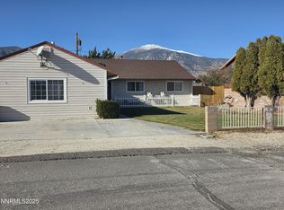 455 Connelly St, Hawthorne, NV 89415