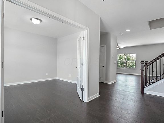 3rd image of 3395 Crossing Hill Way