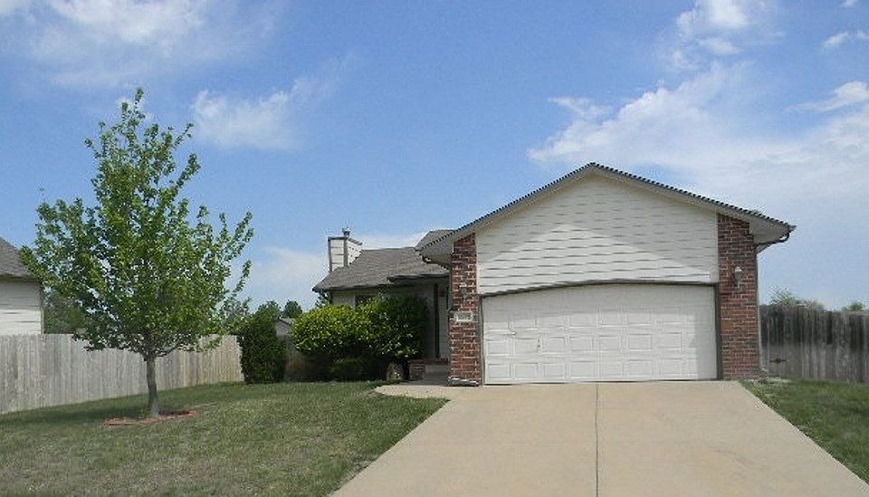 1st image of 1512 W Basswood Dr