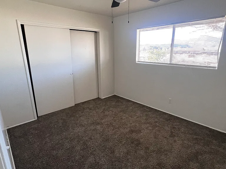 4660 Cortina Dr #D — Photo 8