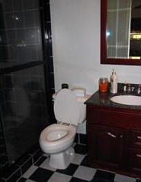 5th image of 551 NE 7th Ave